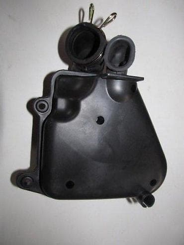 Plastično kućište/rezervoar sa priključcima – deo na lalafo.rs Plastično kućište/rezervoar sa priključcima – deo