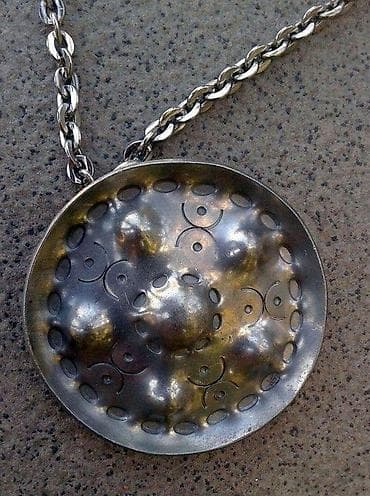 za svaki dan: Jorgen Jensen Pewter lančić sa potpisanim priveskom do 1966 at lalafo.rs — 3 za svaki dan: Jorgen Jensen Pewter lančić sa potpisanim priveskom do 1966 — 3