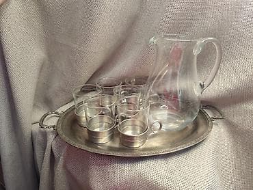 Prodajem vintage set posuđa za napitke (sokove, kafu): stakleni bokal na lalafo.rs Prodajem vintage set posuđa za napitke (sokove, kafu): stakleni bokal