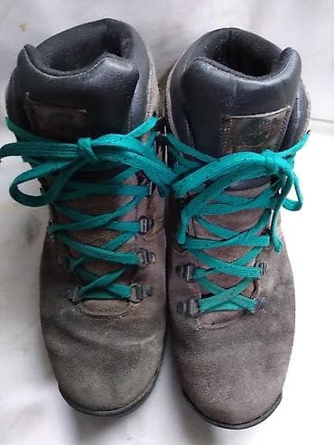 Muske poluduboke cipele Timberland prevrnuta koza tamno sive,br. 43 na lalafo.rs — 2 Muske poluduboke cipele Timberland prevrnuta koza tamno sive,br. 43 — 2