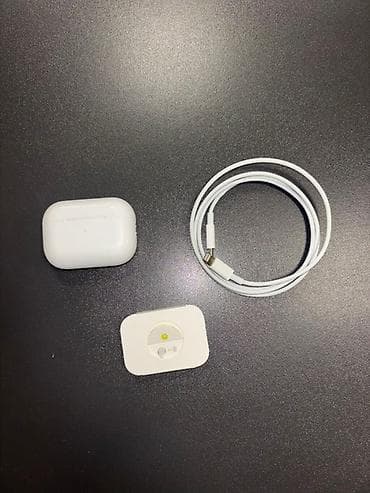 Apple AirPods Pro (bežične slušalice sa kutijom za punjenje) - Model at lalafo.rs — 5 Apple AirPods Pro (bežične slušalice sa kutijom za punjenje) - Model — 5