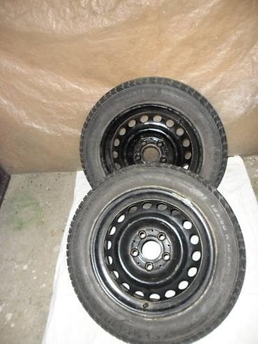 kom sa etiketom: Tockovi za Mercedes 190,letnje gume Semperit 195/60x15 cola,sara na at lalafo.rs — 1 kom sa etiketom: Tockovi za Mercedes 190,letnje gume Semperit 195/60x15 cola,sara na — 1