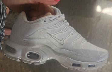 Air max plus triple white. Nove. Made in Wietnam
Fixna je cena na lalafo.rs — 5 Air max plus triple white. Nove. Made in Wietnam
Fixna je cena — 5