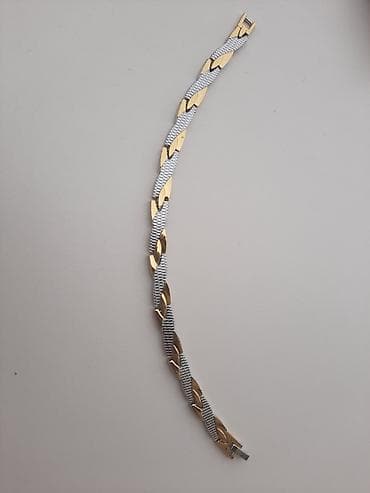 Narukvica sa magnetima
Dužina narukvice 21 cm
Širina 8 mm na lalafo.rs — 3 Narukvica sa magnetima
Dužina narukvice 21 cm
Širina 8 mm — 3