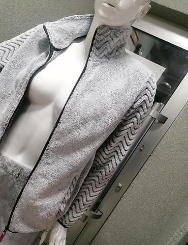 Ženski plišani komplet trenerke – jakna i pantalone, sivi. - na lalafo.rs — 4 Ženski plišani komplet trenerke – jakna i pantalone, sivi. - — 4