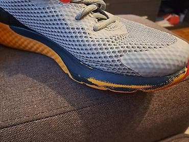 Under Armour patike vel 39, -24,5cm na lalafo.rs — 3 Under Armour patike vel 39, -24,5cm — 3