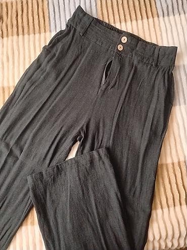 Crne ženske pantalone od laganog, mekog materijala (lični utisak na lalafo.rs — 1 Crne ženske pantalone od laganog, mekog materijala (lični utisak — 1