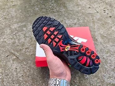 Nike Air Max Plus (Tn) patike – crna/bordo kombinacija - Silueta Air na lalafo.rs — 5 Nike Air Max Plus (Tn) patike – crna/bordo kombinacija - Silueta Air — 5