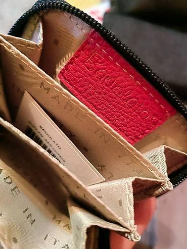 Badolato SOFF.PM – crveni novčanik od prirodne kože. Potpuno nov na lalafo.rs — 3 Badolato SOFF.PM – crveni novčanik od prirodne kože. Potpuno nov — 3