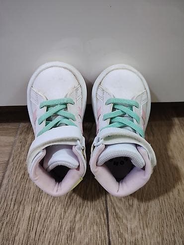 ADIDAS original decije patike. Ocu ane. Velicina 22 na lalafo.rs — 2 ADIDAS original decije patike. Ocu ane. Velicina 22 — 2