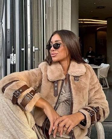 Bundica: 5000 dinara
Vel: S M L XL na lalafo.rs — 2 Bundica: 5000 dinara
Vel: S M L XL — 2