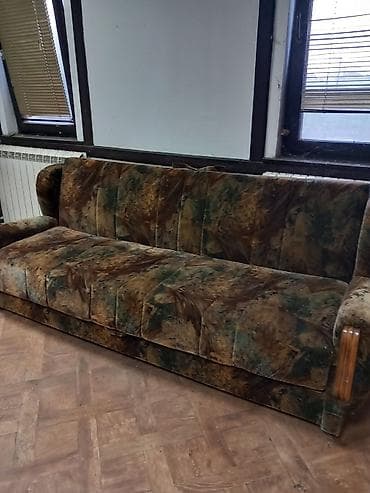Kauč na razvlačenje sa prostorom za odlaganje stvari u super na lalafo.rs Kauč na razvlačenje sa prostorom za odlaganje stvari u super