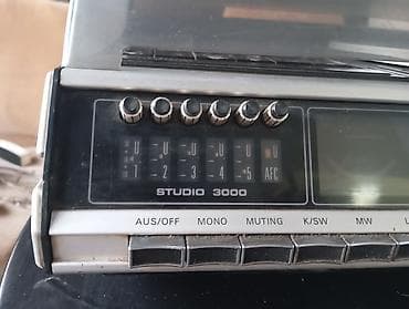 Naprodaju u ispravnom stanju radi ploca upitanju je studiski gramofon na lalafo.rs — 3 Naprodaju u ispravnom stanju radi ploca upitanju je studiski gramofon — 3