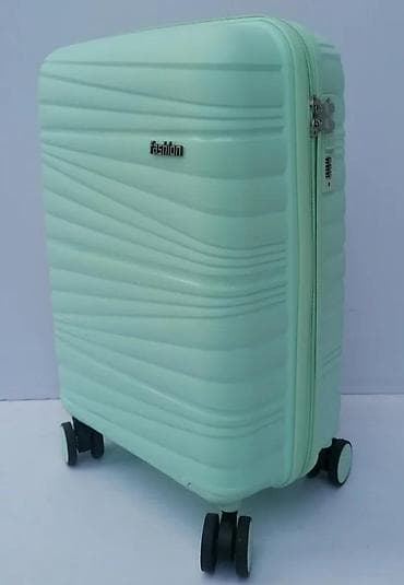 torba fashion bags: Tvrdi kofer na točkiće – mint zelena boja - Kompaktna veličina at lalafo.rs — 7 torba fashion bags: Tvrdi kofer na točkiće – mint zelena boja - Kompaktna veličina — 7