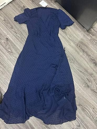 kom sa etiketom: Mohito nova sa etiketom, midi haljina na preklop, veličine 34 at lalafo.rs — 5 kom sa etiketom: Mohito nova sa etiketom, midi haljina na preklop, veličine 34 — 5