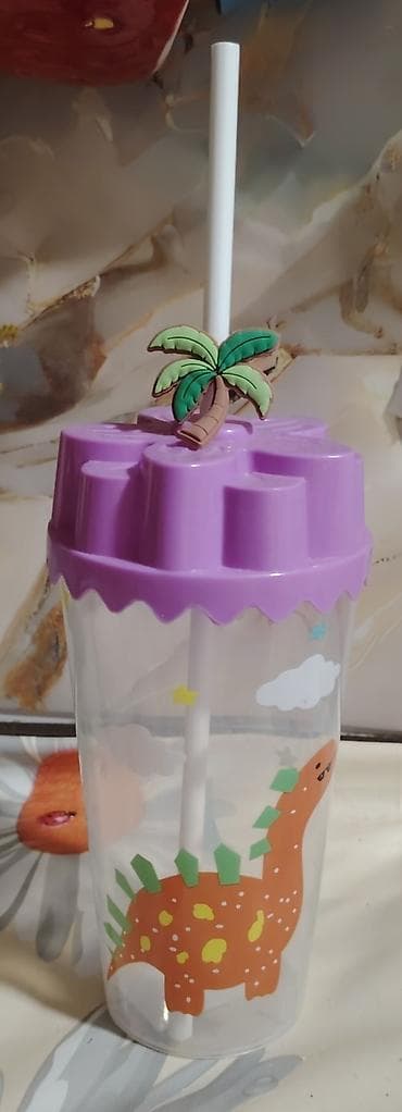 Dečija plastična čaša sa poklopcem i slamčicom - Prozirna čaša sa na lalafo.rs — 1 Dečija plastična čaša sa poklopcem i slamčicom - Prozirna čaša sa — 1