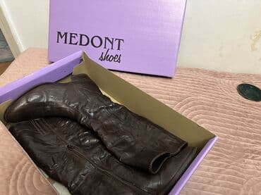 Čizme, 38 na lalafo.rs Čizme, 38