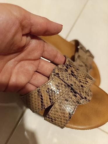 Slippers 38, color - Brown at lalafo.rs — 3 Slippers 38, color - Brown — 3