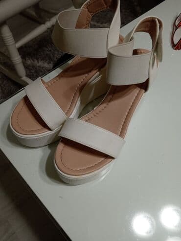 Sandale, 38 na lalafo.rs Sandale, 38