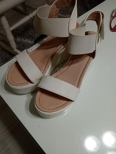 Ženske sandale na platformu – Small Swan - Boja: bela (gornjište i na lalafo.rs — 1 Ženske sandale na platformu – Small Swan - Boja: bela (gornjište i — 1