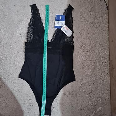 kom sa etiketom: Nov bodi, velicina 75 ili S. Sa etiketom at lalafo.rs — 7 kom sa etiketom: Nov bodi, velicina 75 ili S. Sa etiketom — 7