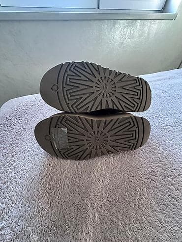 Ugg obuća 37, bоја - Braon na lalafo.rs — 6 Ugg obuća 37, bоја - Braon — 6