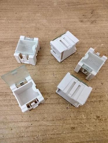Set kutijica organizera za SMD komponente 26x33x22mm. Ove kutijice su na lalafo.rs — 1 Set kutijica organizera za SMD komponente 26x33x22mm. Ove kutijice su — 1