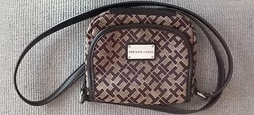Personal Items: Tommy Hilfiger ženska crossbody torbica sa monogram šarom. - Model at lalafo.rs — 1 Personal Items: Tommy Hilfiger ženska crossbody torbica sa monogram šarom. - Model — 1