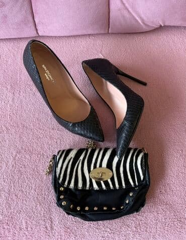 Kompleti cipela i torbi – prirodna koža 1) Crne salonke sa teksturom na lalafo.rs Kompleti cipela i torbi – prirodna koža 1) Crne salonke sa teksturom