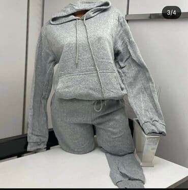 Ženski komplet trenerke sa kapuljačom – M,L,xl,2Xl na lalafo.rs Ženski komplet trenerke sa kapuljačom – M,L,xl,2Xl