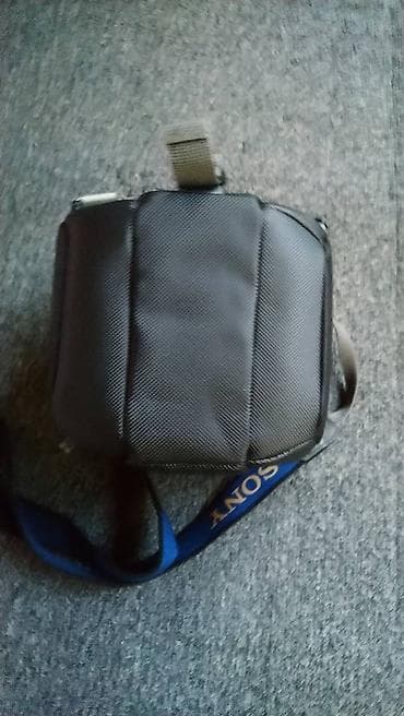 Sony torba za aparat nova 2000din. i rezerni kaiš ide uz torbicu na lalafo.rs — 4 Sony torba za aparat nova 2000din. i rezerni kaiš ide uz torbicu — 4