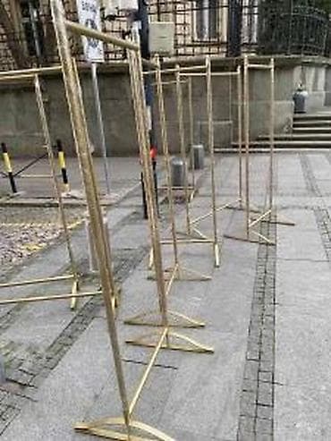 Stilski postamenti: ŠTENDERI ZA ODEĆU PROIZVODIMO PO MERI | na lalafo.rs — 4 Stilski postamenti: ŠTENDERI ZA ODEĆU PROIZVODIMO PO MERI | — 4