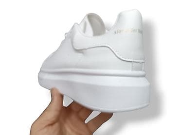 Trainers: Alexander McQueen patike bele i crne NOVO Novo Brojevi 41 do 45 fb at lalafo.rs — 3 Trainers: Alexander McQueen patike bele i crne NOVO Novo Brojevi 41 do 45 fb — 3