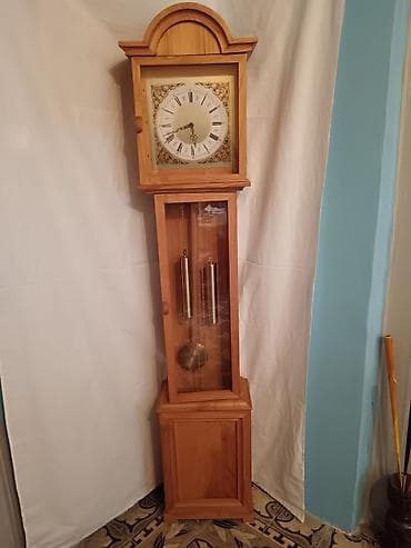 Drveni podni sat s klatnom (Grandfather clock) - Kućište od punog na lalafo.rs — 1 Drveni podni sat s klatnom (Grandfather clock) - Kućište od punog — 1