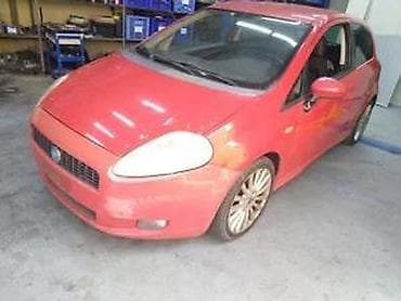 Car Parts: Fiat Grande Punto branik prednji kod boje 176 /a. Fiat Grande Punto at lalafo.rs — 1 Car Parts: Fiat Grande Punto branik prednji kod boje 176 /a. Fiat Grande Punto — 1