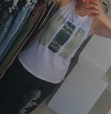 Prelepa majica
vel s m l
uvoz francuska
vrhunski pamuk elastin at lalafo.rs — 2 Prelepa majica
vel s m l
uvoz francuska
vrhunski pamuk elastin — 2