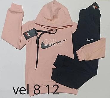 Dečiji Nike komplet trenerke – dukserica s kapuljačom + donji deo - na lalafo.rs — 3 Dečiji Nike komplet trenerke – dukserica s kapuljačom + donji deo - — 3