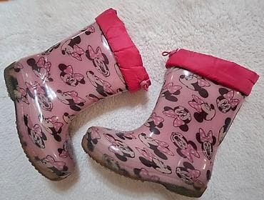 Minnie Mouse čizme gumene postavljene iznutra celom dužinom i dnom sa at lalafo.rs Minnie Mouse čizme gumene postavljene iznutra celom dužinom i dnom sa