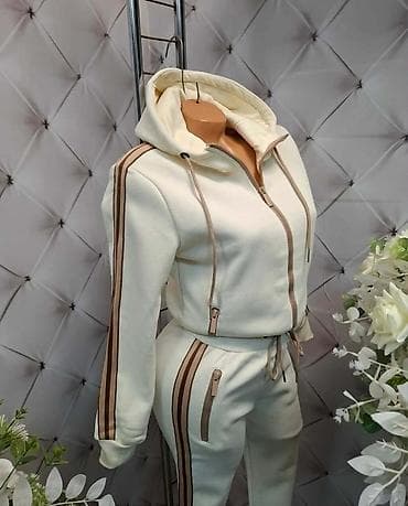 zenske broj: Dva-deo ženski komplet trenerke sa kapuljačom gs - Model: gornji deo at lalafo.rs — 10 zenske broj: Dva-deo ženski komplet trenerke sa kapuljačom gs - Model: gornji deo — 10