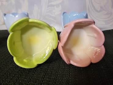 Novi porcelanski svecnjaci. Svecnjaci u obliku cveta. Cena po komadu na lalafo.rs — 8 Novi porcelanski svecnjaci. Svecnjaci u obliku cveta. Cena po komadu — 8