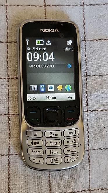 kom sa etiketom: Nokia 6303ci (RM-443) – klasični telefon sa tastaturom - Ekran u at lalafo.rs — 2 kom sa etiketom: Nokia 6303ci (RM-443) – klasični telefon sa tastaturom - Ekran u — 2
