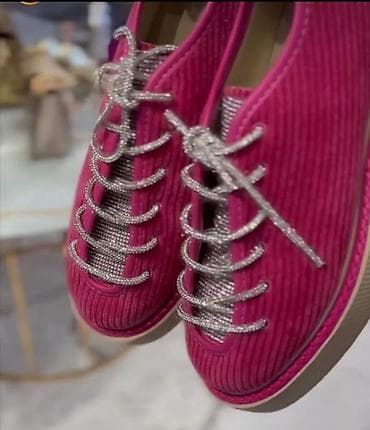 Pink savršene nove broj 38 na lalafo.rs — 5 Pink savršene nove broj 38 — 5