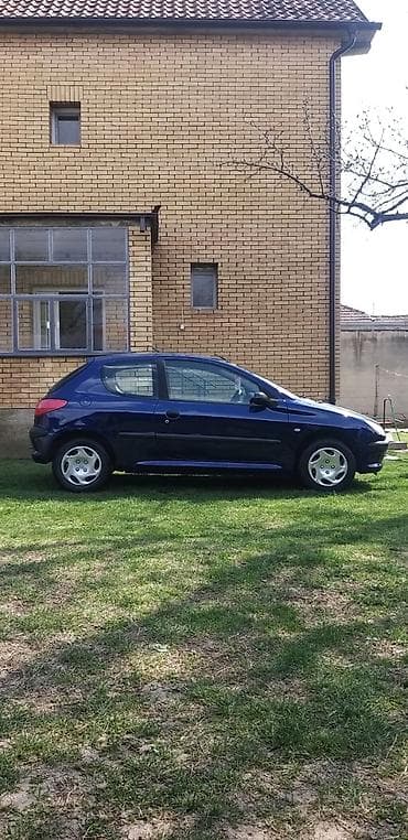 Transport: Na prodaju Peugeot 206 1.4 benzin 55kW 2003god, uvežen 2016 i od tada at lalafo.rs — 3 Transport: Na prodaju Peugeot 206 1.4 benzin 55kW 2003god, uvežen 2016 i od tada — 3
