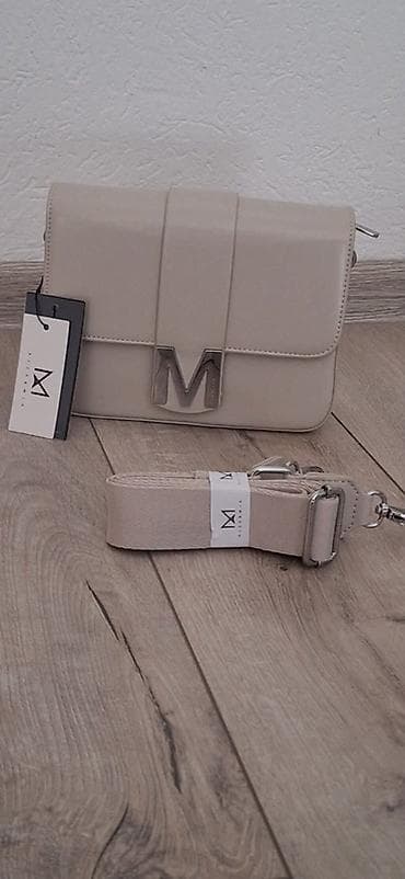 Mona torbicaa
A klasa
4300 din Akcija
22x16 at lalafo.rs — 2 Mona torbicaa
A klasa
4300 din Akcija
22x16 — 2