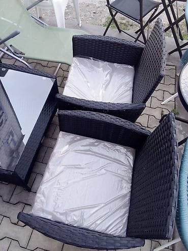 Bastenski set sa jastucima novo set za terasu i bastu akcija cene na lalafo.rs — 4 Bastenski set sa jastucima novo set za terasu i bastu akcija cene — 4