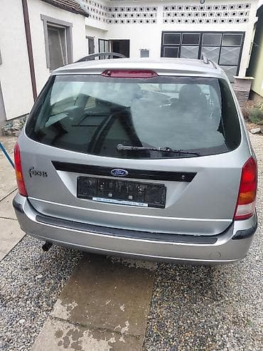 Peta vrata, zadnji branik za Ford Fokus karavan 2002god na lalafo.rs Peta vrata, zadnji branik za Ford Fokus karavan 2002god