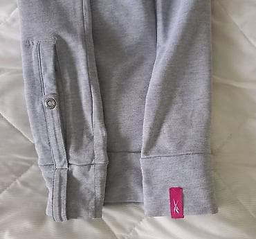 original esprit: Reebok duks original, može i S i M, super očuvan, kvalitetan at lalafo.rs — 3 original esprit: Reebok duks original, može i S i M, super očuvan, kvalitetan — 3