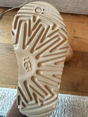 Ugg obuća bоја - Braon na lalafo.rs — 7 Ugg obuća bоја - Braon — 7