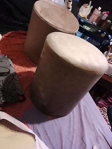 Dva okrugla taburea – bež/svetlosmeđa boja - Tip: tapacirani na lalafo.rs — 2 Dva okrugla taburea – bež/svetlosmeđa boja - Tip: tapacirani — 2