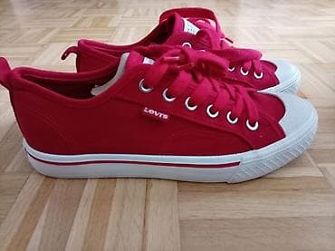 Levi’s platnene patike – model niskog profila - Boja: intenzivno na lalafo.rs Levi’s platnene patike – model niskog profila - Boja: intenzivno